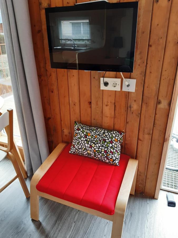 Chalet 15 "De Tien Heugten" Vakantiepark Schoonloo Esterno foto